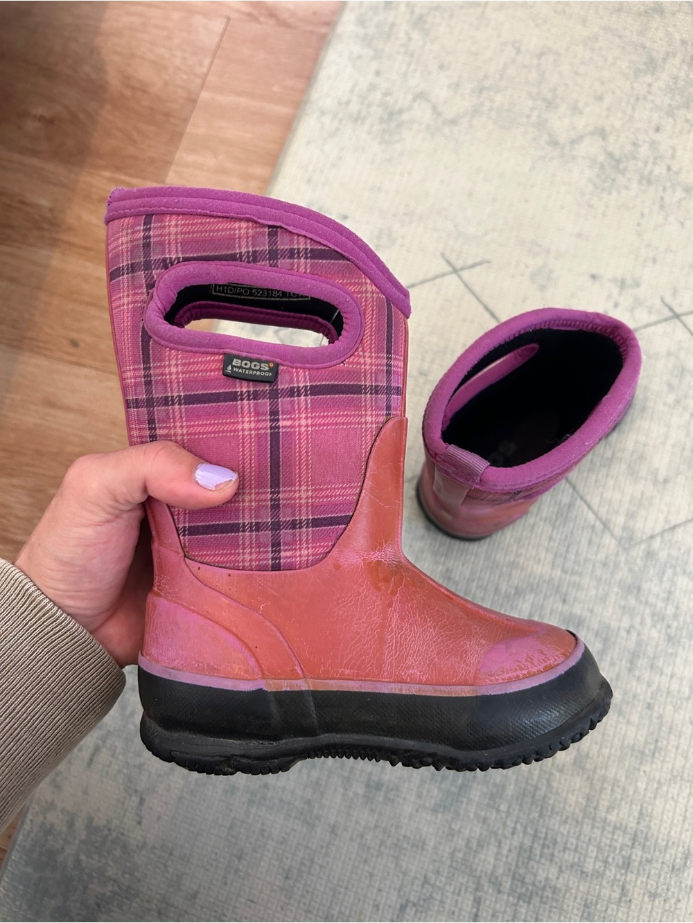 Bogs Kids Pink Plaid Waterproof Rain Boots toddler size 8